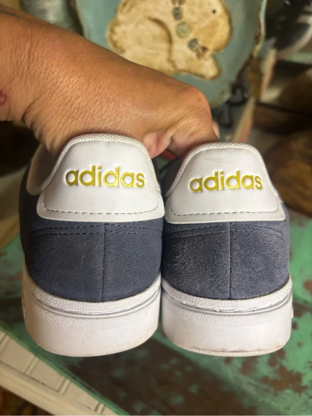 adidas low top